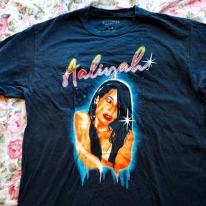Aaliyah graffiti graphic tee